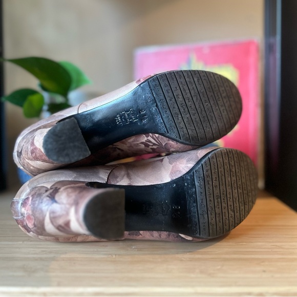 Fluevog Miracle Stunner 8.5 - Picture 6 of 8